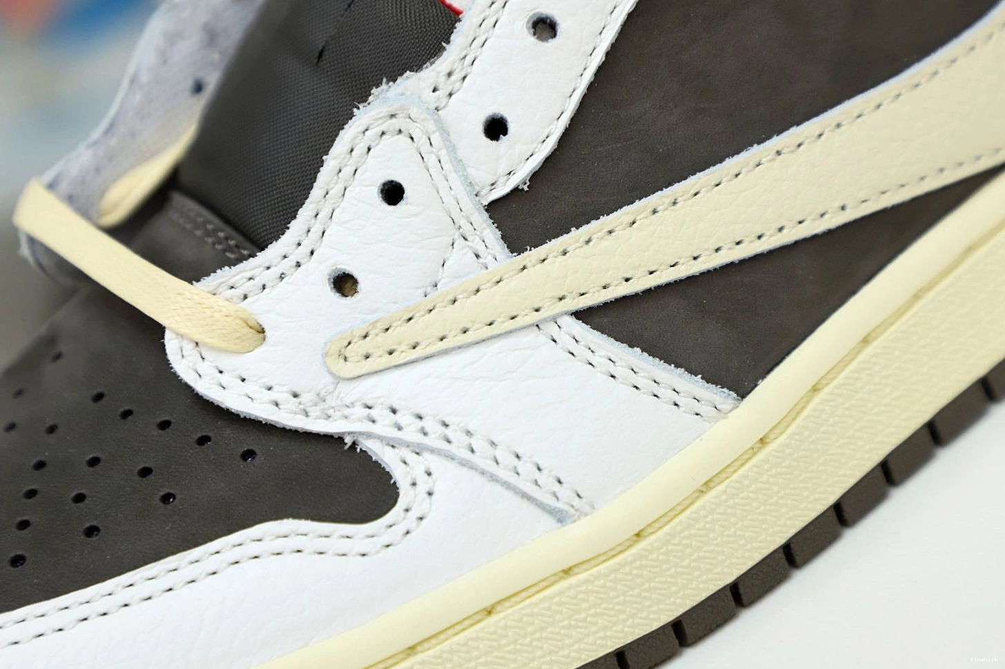 TRAVIS MOCHA OG REVERSE JORDAN SCOTT LOW AIR 1 X 0921